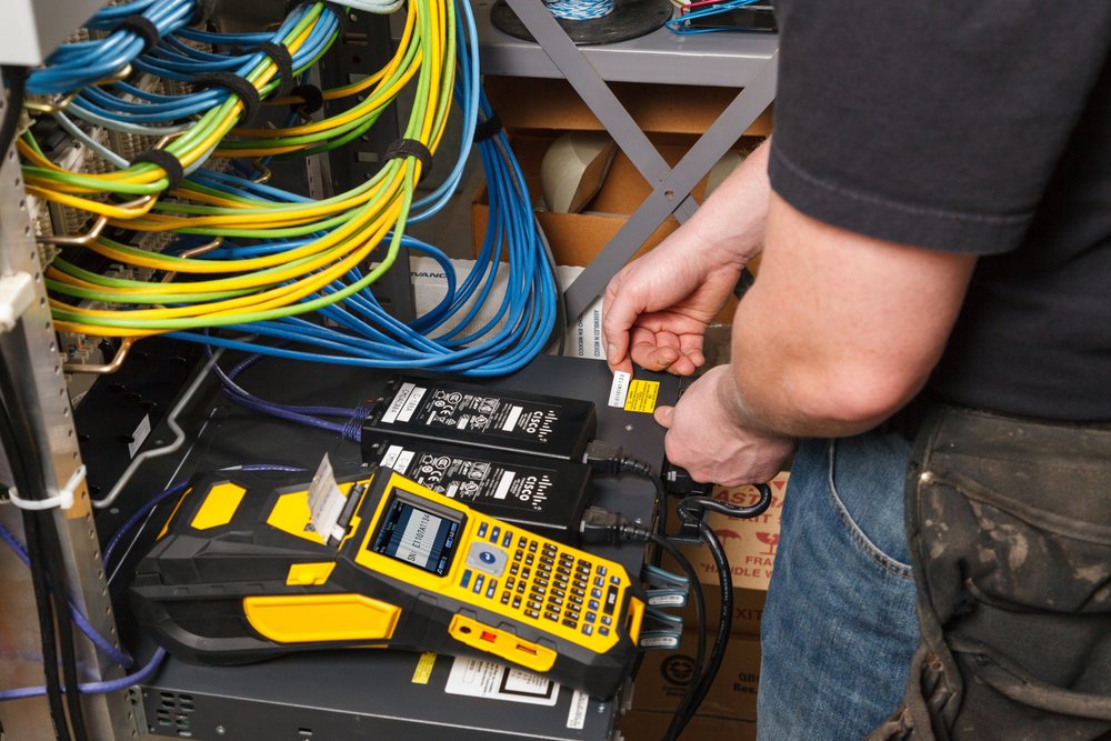 Brady lanceert een nieuwe kwalitatieve kabelidentificatieprinter